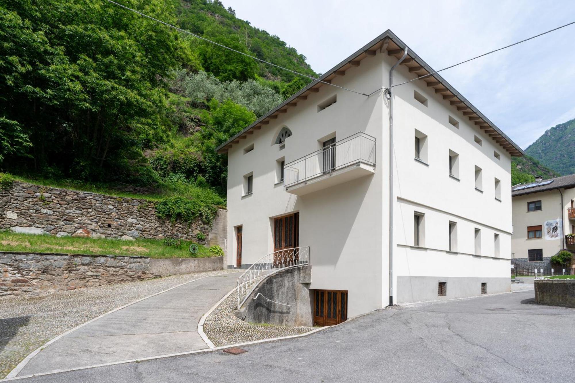 그로소또 Al Campanile - Valtellina - 15 Min Da Bernina Express 아파트 외부 사진